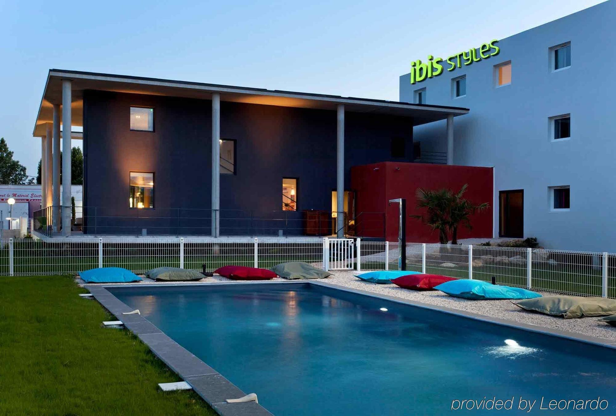 Ibis Styles Pertuis Portes Du Luberon Hotel Eksteriør billede