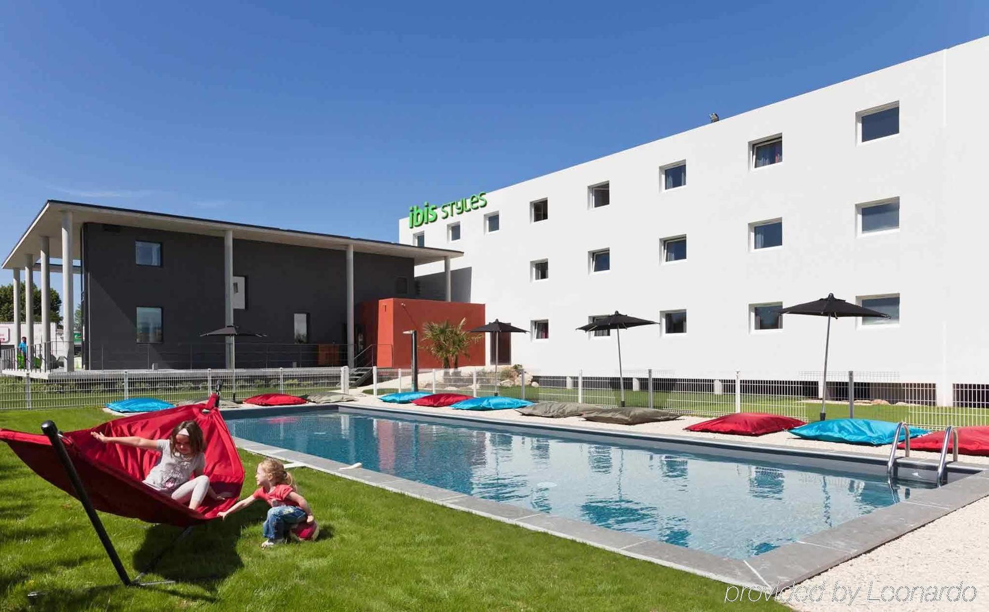 Ibis Styles Pertuis Portes Du Luberon Hotel Eksteriør billede